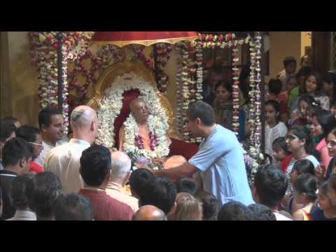 Srila Prabhupada's Vyasa puja ceremony Part 2 by HG Vaisesika Prabhu, 09-06-15