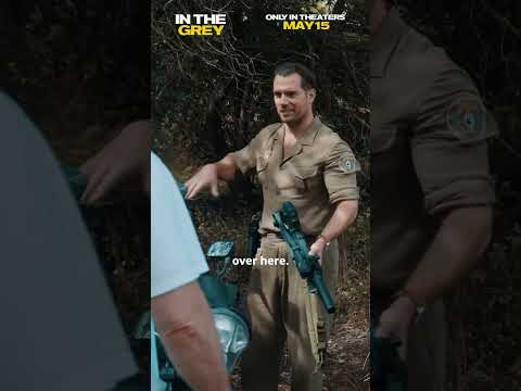 رغم انه فيلم جد جدا وكله مشاهد أكشن بس استمتاع طاقم العمل بالتصوير واضح #InTheGreyMovie