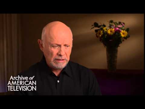 Hector Elizondo discusses what he learned from Lee Marvin - EMMYTVLEGENDS.ORG