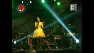 Download lagu YUZNIA ZEBRO - MIMPI TERINDAH mp3