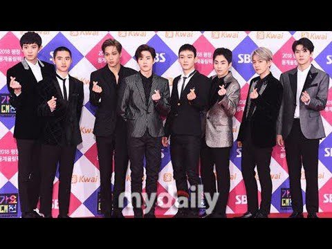 171225 EXO when walking red carpet in work