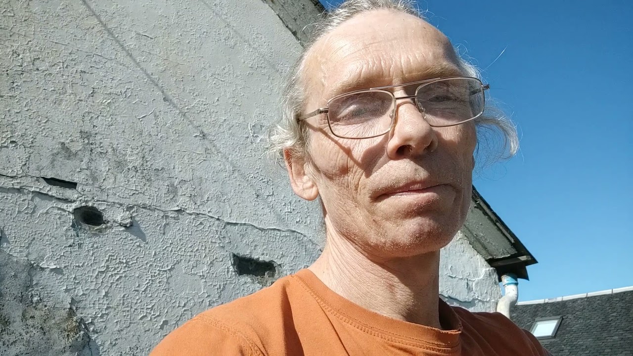 Fitting a Rhino roof rack to the transit