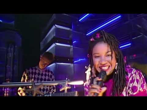 Fascinating Rhythm - Bass-O-Matic (1990s Top of the Pops)