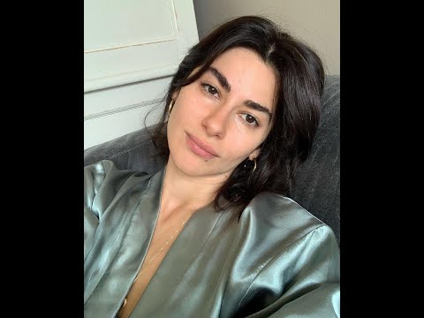 Nesrin Cavadzade's face is not smiling!