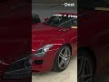 Peperdure auto's racen op Vliegveld Twenthe: wie heeft de dikste? | RTV Oost