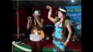 Download lagu CAMPURSARI RINGKES SANGKURIANG ~ NGRENTENGI WEDOKAN ~ IRA SOFIRA   GARENG BY JECKEK MULTIMEDIA    Yo mp3