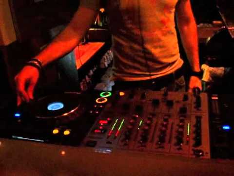 DJ Soc Presents Demo Sessions #1 w/ Johnny Holmes