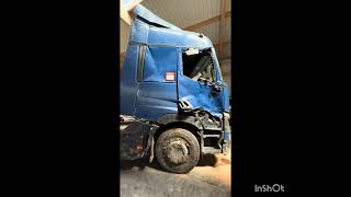 Damaged Renault T 460 DTI 11 *ACCIDENTE*DAMAGED*UNFALL* truck tractor | Image 4 - Autoline