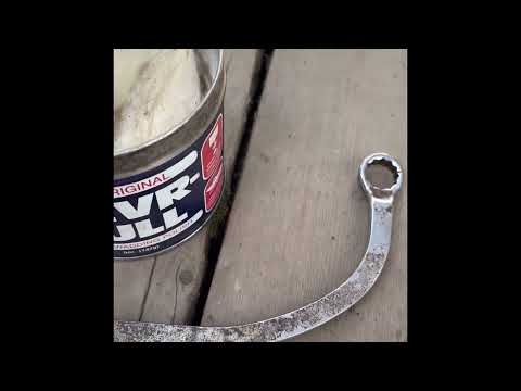 How to clean vintage tools for eBay