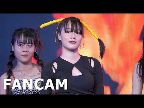 (Oom as YUQI) (G)-IDOLLS cover (G)I-DLE - LATATA + Fire (Queendom Ver.) @ MBK Center IDOL 2019