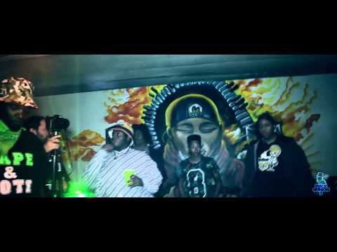 Mad Moe vs Dark Flame