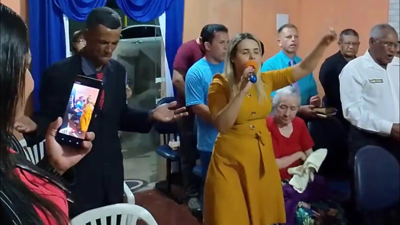 OLHA O QUE ACONTECEU NESTE CULTO É ASSIM QUE DEUS FAZ NA NOSSA VIDA E IRÁ FAZER NA SUA .TREMENDO