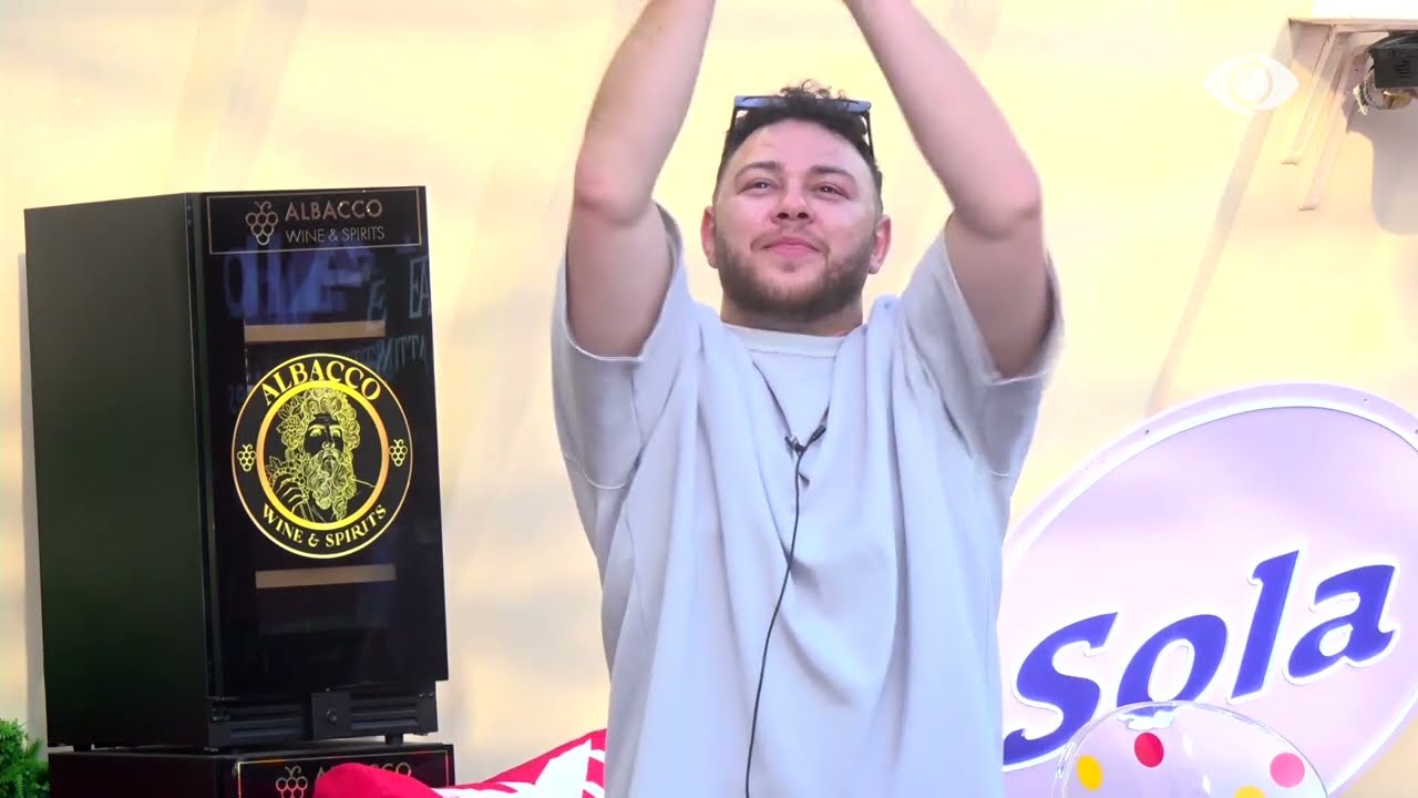 Surprizë nga ajri për Arditin