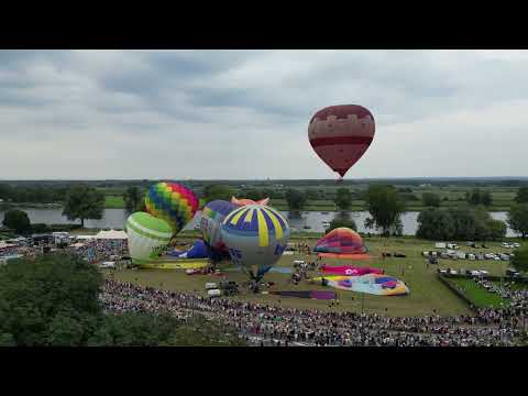 Ballonfestival Grave 2023 drone beelden