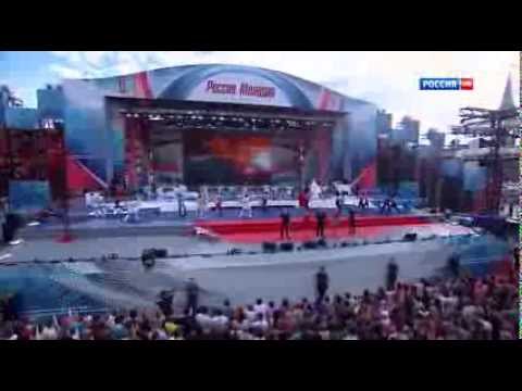 Иосиф Кобзон и группа Республика Девчонки танцуют на палубе