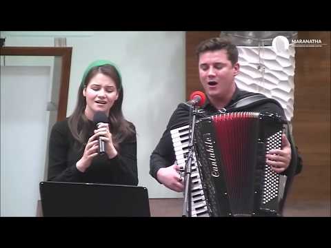 Familia Hăprian - Chiar dacă vânturi bat în luntrea mea mereu