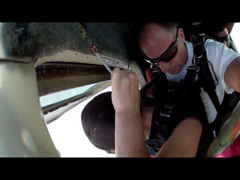 Julianne P 's skydive