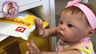 REBORN TODDLER NATALIE OPENS AMAZING MAIL!