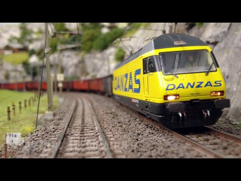 One of the most beautiful HO scale model railroad layout of Switzerland with trains by Märklin