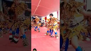 Download lagu BUTO GEDRUK ✨️‼️ #jaranan #jarankepang #jathilan #kudalumping #barongan #shortsviral #gwsm #fyp mp3 Download lagu BUTO GEDRUK ✨️‼️ #jaranan #jarankepang #jathilan #kudalumping #barongan #shortsviral #gwsm #fyp mp3