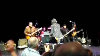 J Geils Live 2009 Detroit - First I Look at the Purse
