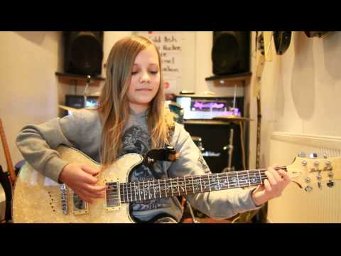 10 year old Zoe Thomson plays Hail To The King by Avenged Sevenfold