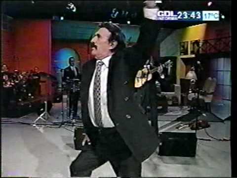 Chamín Correa y Los Tres Caballeros -TENIAS QUE SER TAN CRUEL-sEP-2004-..mpg