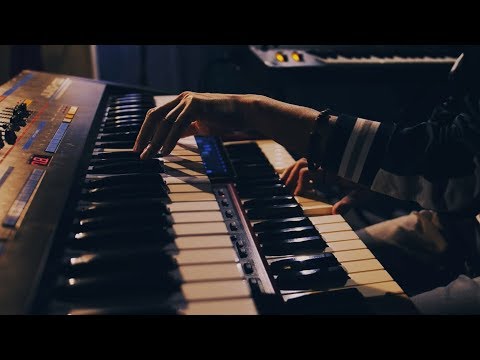 ELECTROPHAZZ X MICKAELLE LESLIE X ENEEKS - Desert Flower [PHAZZ ROOM #0]