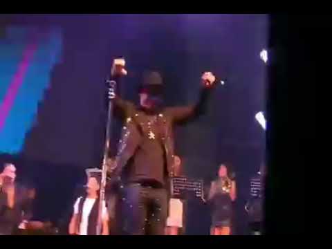 El MERENGUETO Jean carlos