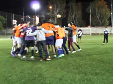 Festejo de Pelle IX, Campeon Apert. Egresados B 2014