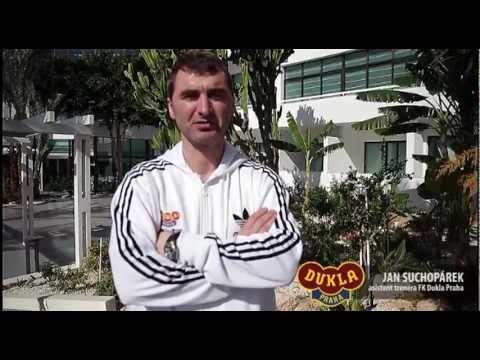 Jan Suchopárek zdraví fanoušky z Kypru