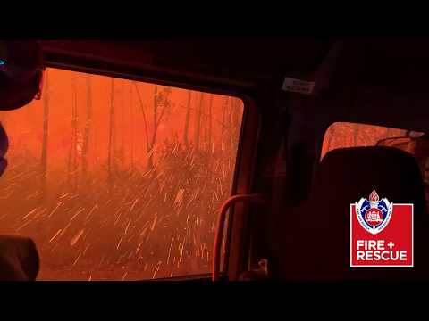 Australian firefighters drive through raging inferno I ABC7