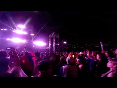 Infected Mushroom Tribute to Beastie Boys "Sabotage"@EDC Vegas 2014