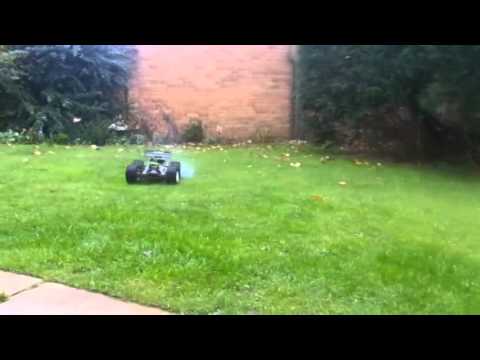 Hobao Hyper 7 Garden Run Nitro RC Bashing