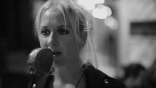 Love Me Like You Never did Before - Jay Lewis &amp; Jessica Wolff