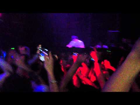 Hardwell - Calling (Sebastian Ingrosso & Alesso)