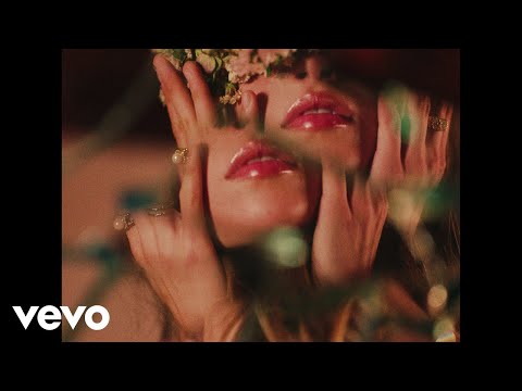 Morenito De Fuego - Estás Bien Bonita (Short Film)