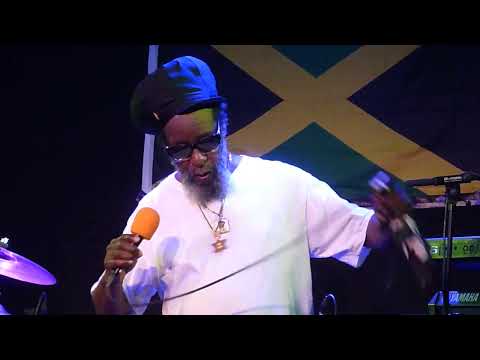 Duckie Simpson Black Uhuru Long Way From Jamaica to Here Live @Willemeen Arnhem 22-06-2025