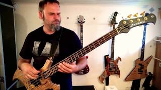 Video thumbnail for Warwick Buzzard NT - Bass guitar solo with Darkglass B3K overdrive. by Hardys Rock Café