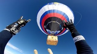 preview picture of video 'Belaero.ru: Первый прыжок парашютистов из гондолы аэростата Белгород'