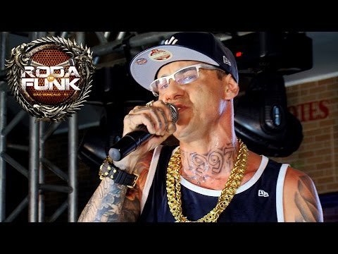 MC Danilo Boladão - Feat. MC Kaká :: Ao vivo na Roda de Funk :: Full HD