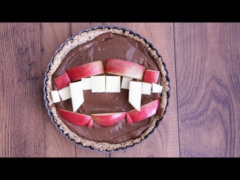 download lagu mp3 mp4 Vampire Teeth Sweets, download lagu Vampire Teeth Sweets gratis, unduh video klip Vampire Teeth Sweets