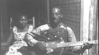 Mississippi Fred & Annie Mae McDowell - The Lord Will Make a Way