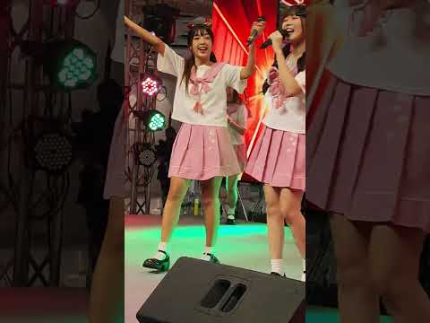 221225 (Ni Fancam) The Glass Girls - All I Want for Christmas Is You @ TGG Festival - The Market