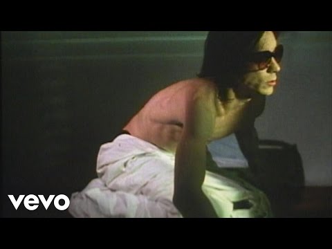Iggy Pop - Knocking 'Em Down (In the City)