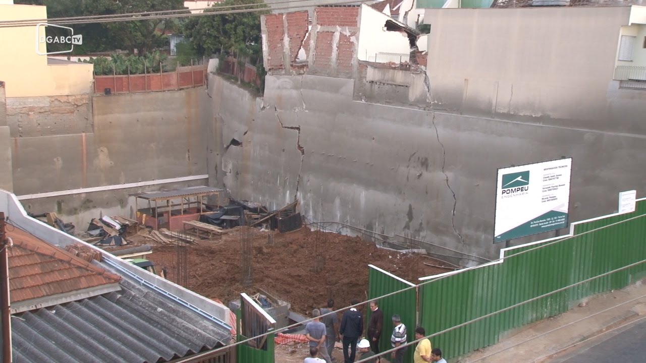 Confira a situação das casas na Rua Japão em Santo André depois de desmoronamento