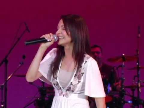 Jeannie Zelaya - Llename De Ti - " En Vivo "