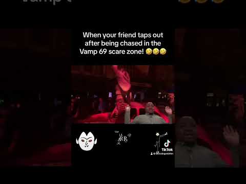 Hippy vampires are the death to some! #hhn32 #halloween #universalorlando #bloodngutshhn