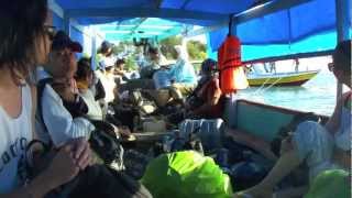 preview picture of video 'The local boat transfer between Gili Meno (Gili Islands) and Lombok.'