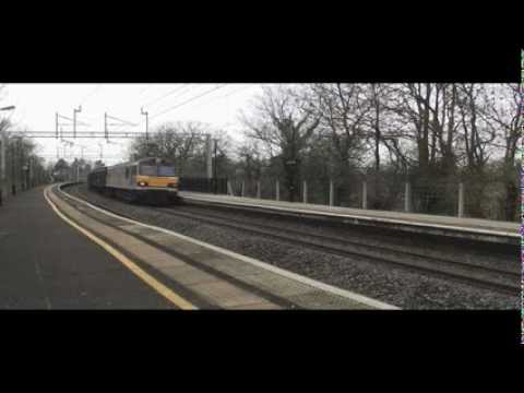 92011 with 6O67 at Long Buckby 23.02.13